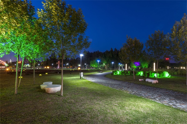 公園景觀夜景照明應(yīng)注重哪些標(biāo)準(zhǔn)？