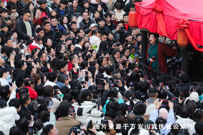 開封王婆爆火的背后，如何才能推動(dòng)景區(qū)的可持續(xù)發(fā)展？