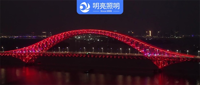 你知道橋梁亮化能夠提升夜間安全嗎？