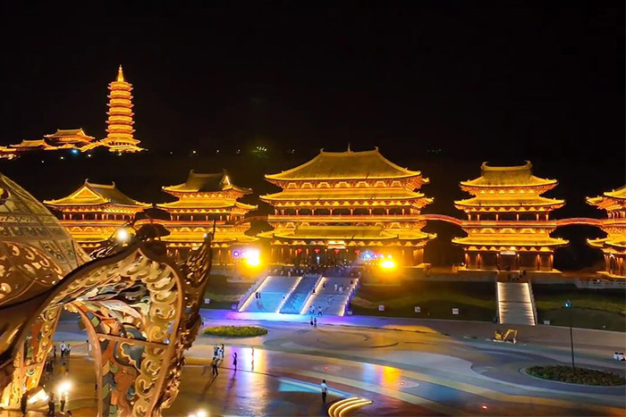 你是不是覺得景區(qū)人氣不夠旺？試試燈光亮化！