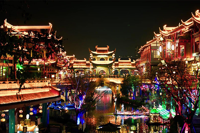 游客天黑就散場？景區(qū)亮化幫你抓住“夜間黃金4小時”，客流翻倍就靠這一步！
