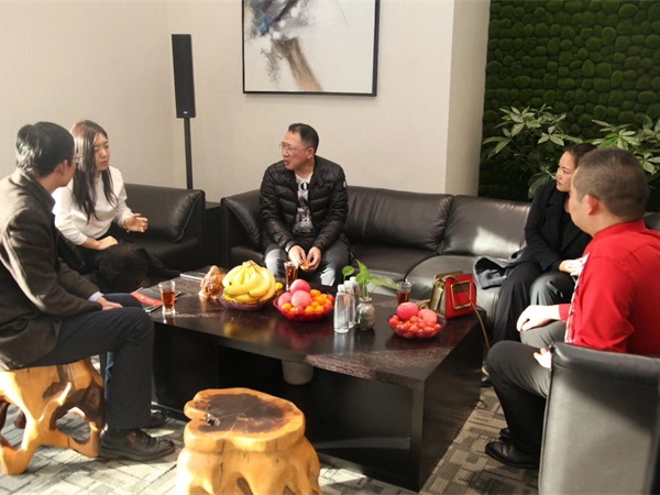 單仁親臨指導