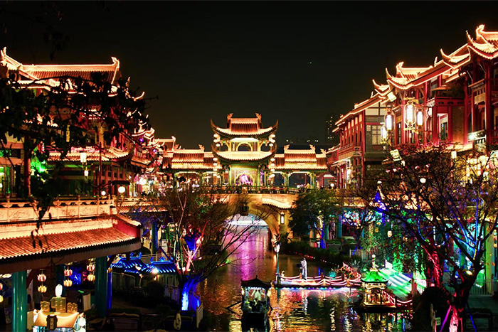 游客吐槽“晚上沒(méi)看頭”？燈光亮化3招讓景區(qū)24小時(shí)有亮點(diǎn)！