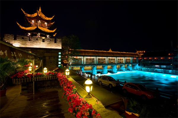 景觀燈光照明設(shè)計(jì)要從哪些方面呈現(xiàn)？