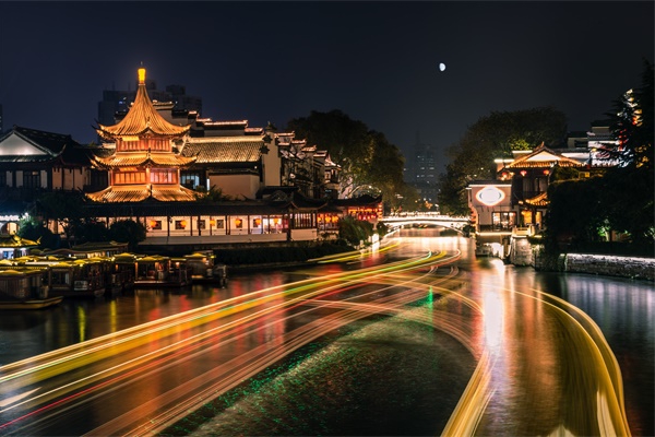 景觀燈光照明設(shè)計(jì)中如何達(dá)到節(jié)能效果？