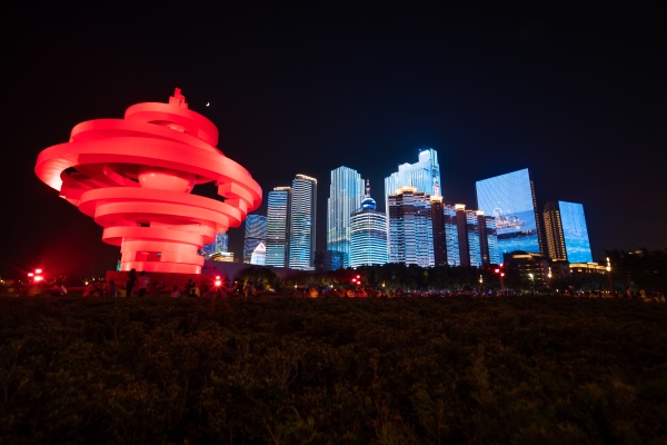 國內(nèi)城市戶外燈光秀做的好的都有哪些？